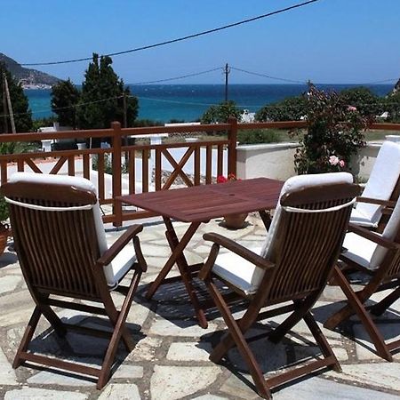 Pleoussa Studio And Apartments Skopelos Town Bagian luar foto