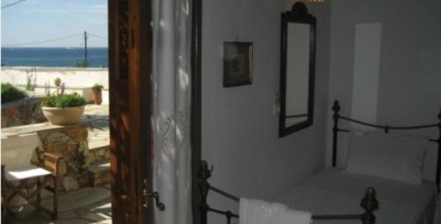 Pleoussa Studio And Apartments Skopelos Town Bagian luar foto