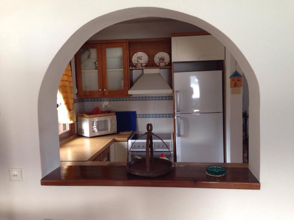 Pleoussa Studio And Apartments Skopelos Town Bagian luar foto