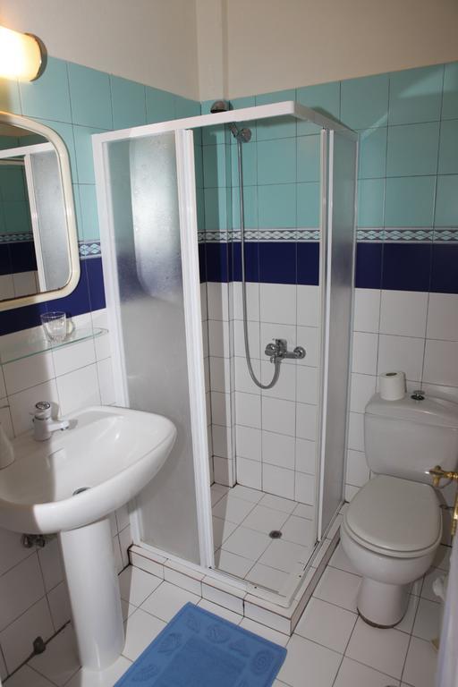 Pleoussa Studio And Apartments Skopelos Town Bagian luar foto